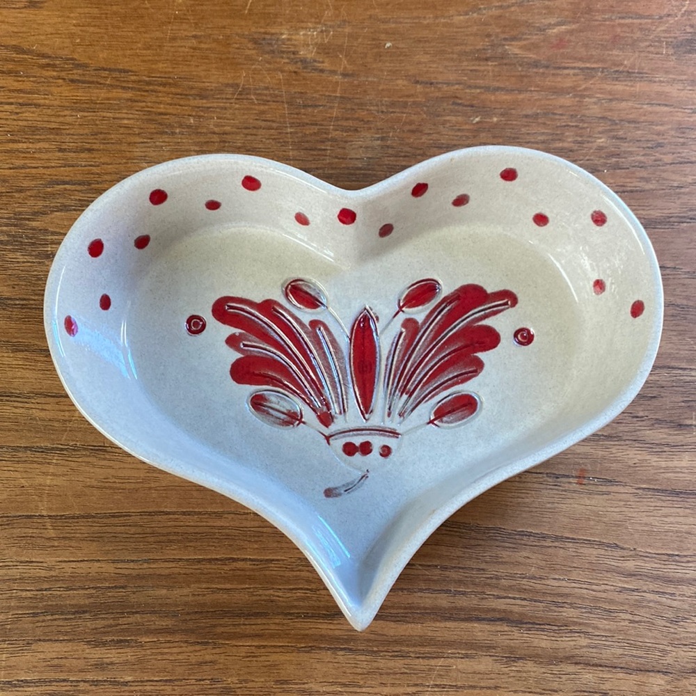 Cleminson Galagrey hearts fans lazy Susan Calif pottery vintage